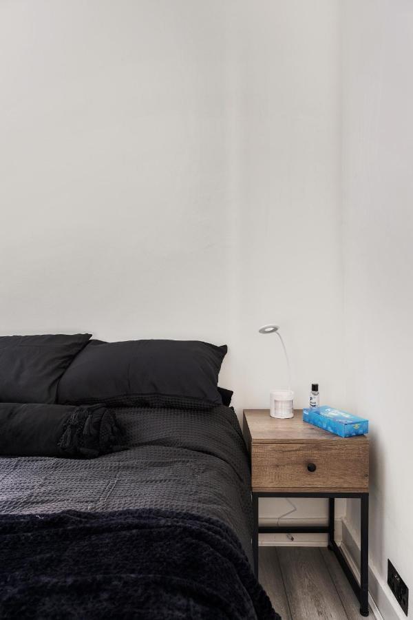 Beautifully Modern 2-bed W/garden Apartamento