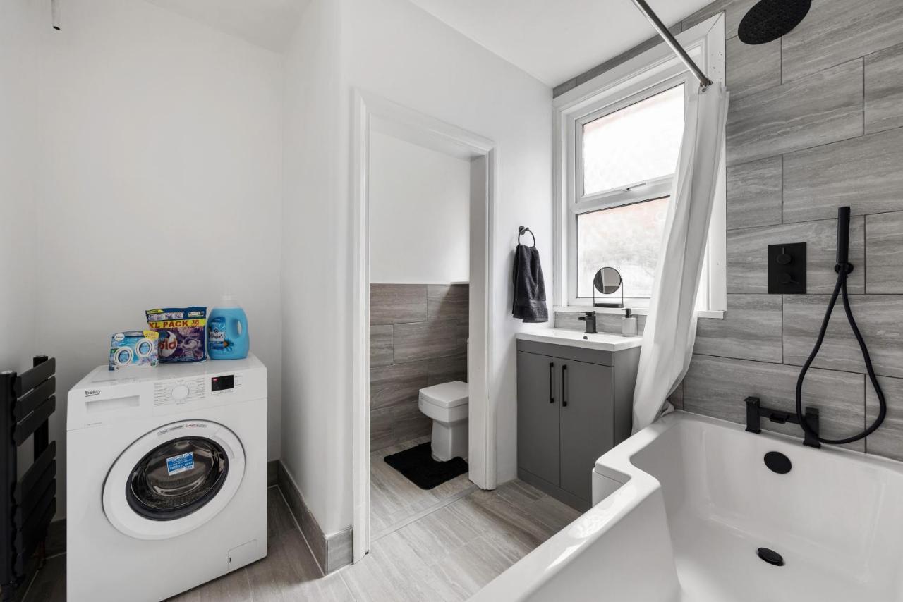 Beautifully Modern 2-bed W/garden Apartamento Londres