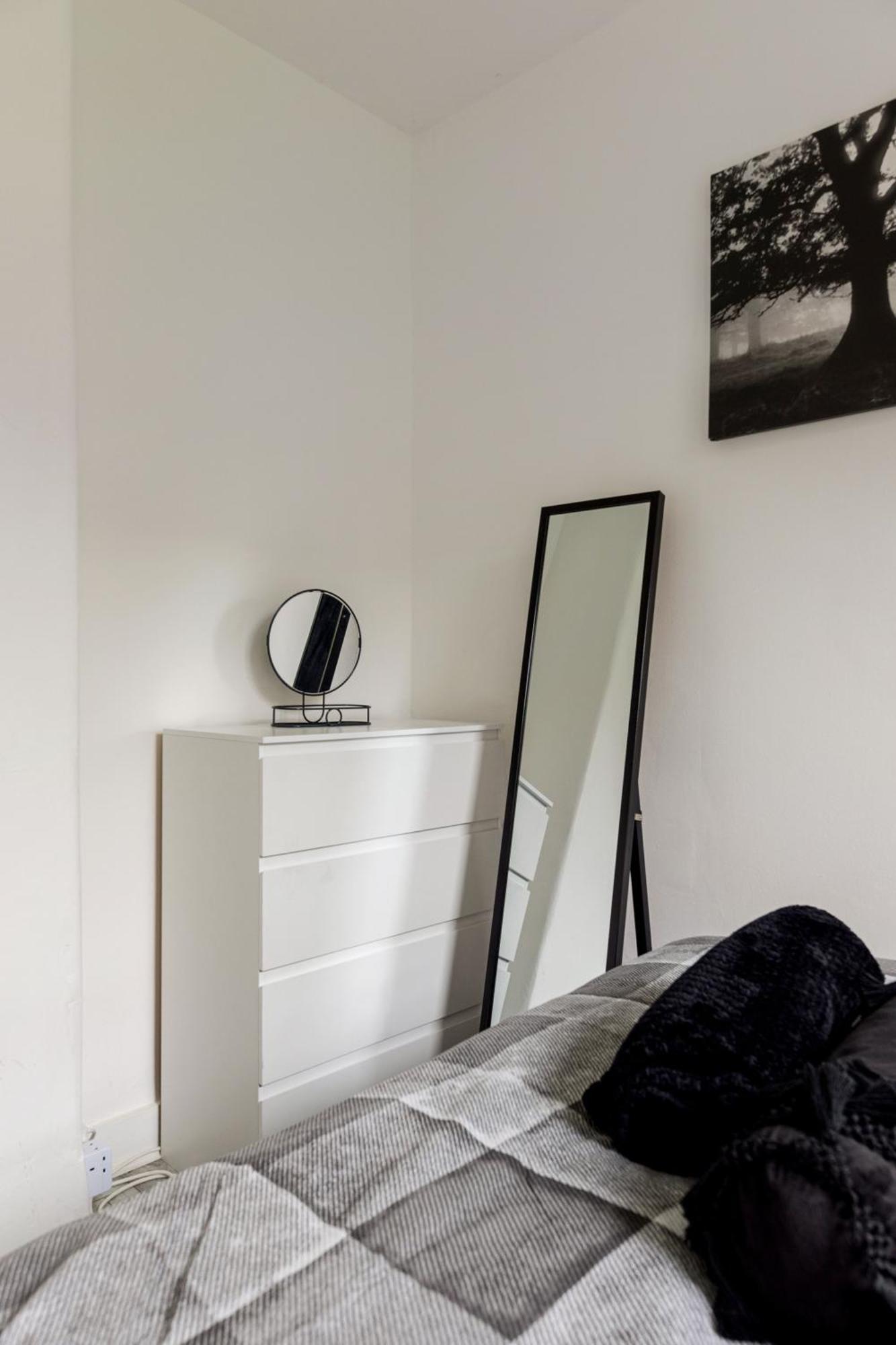 Apartamento Beautifully Modern 2-bed W/garden